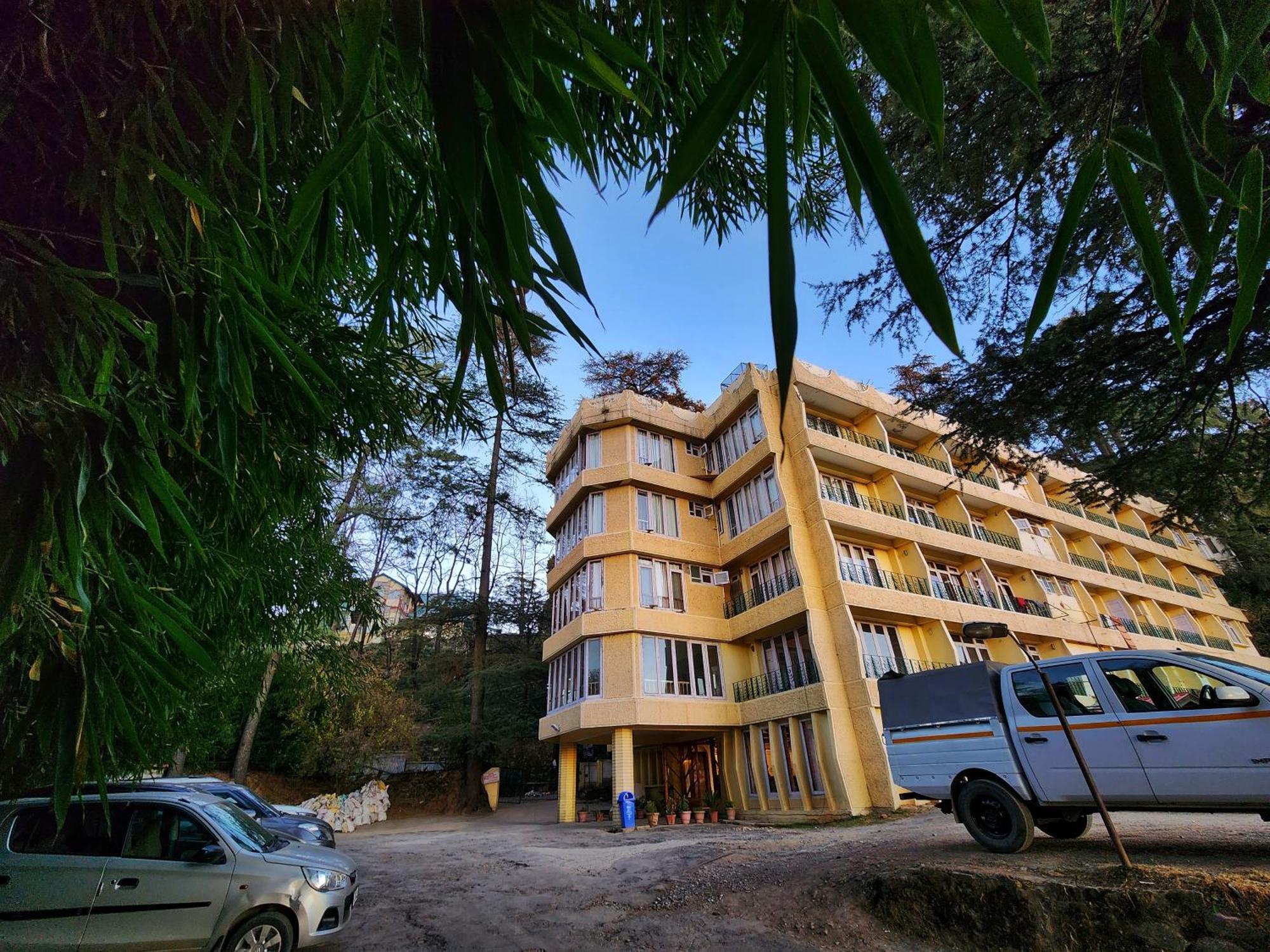 Hotel Pineview ชิมลา ภายนอก รูปภาพ