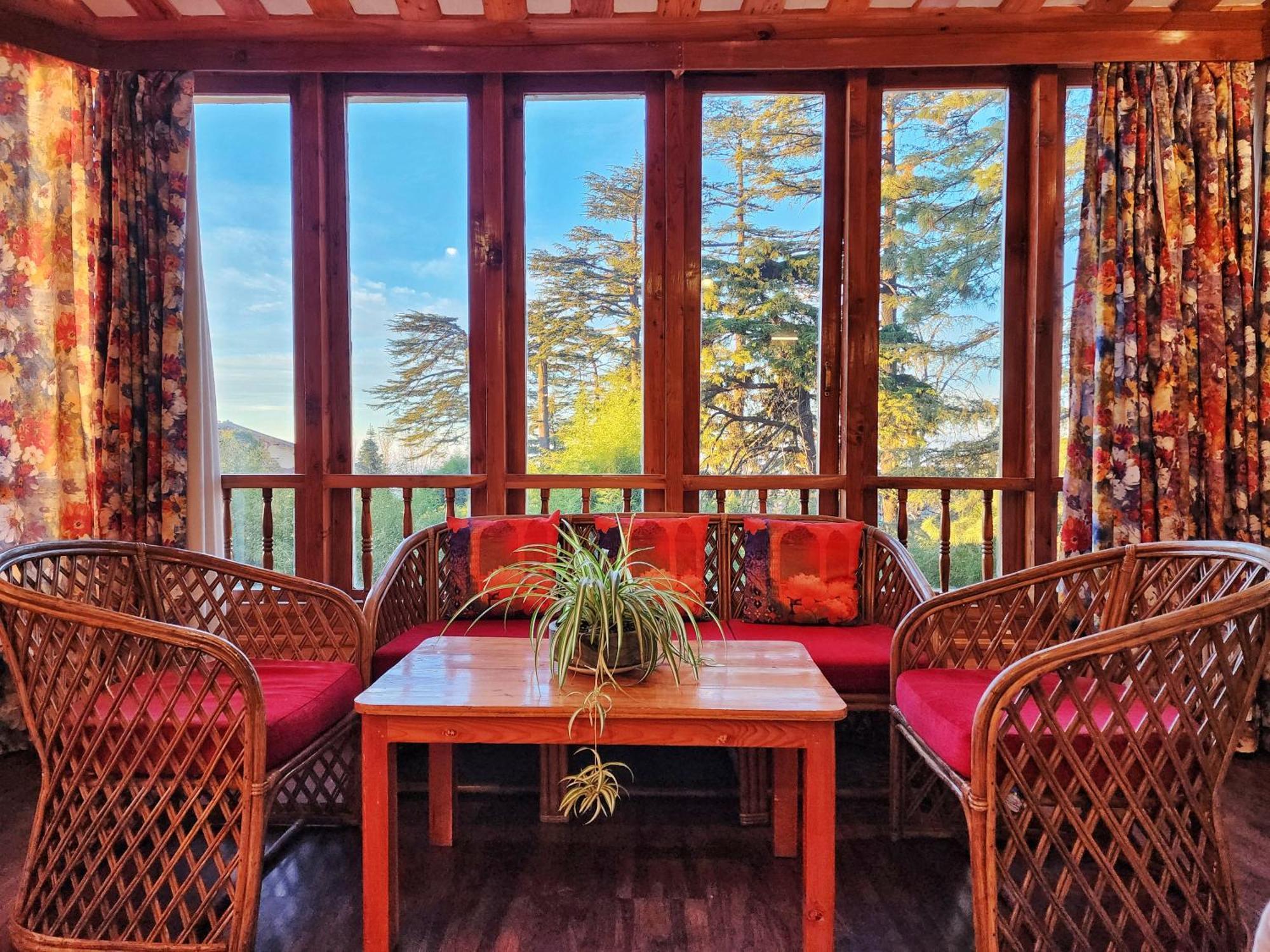 Hotel Pineview ชิมลา ภายนอก รูปภาพ