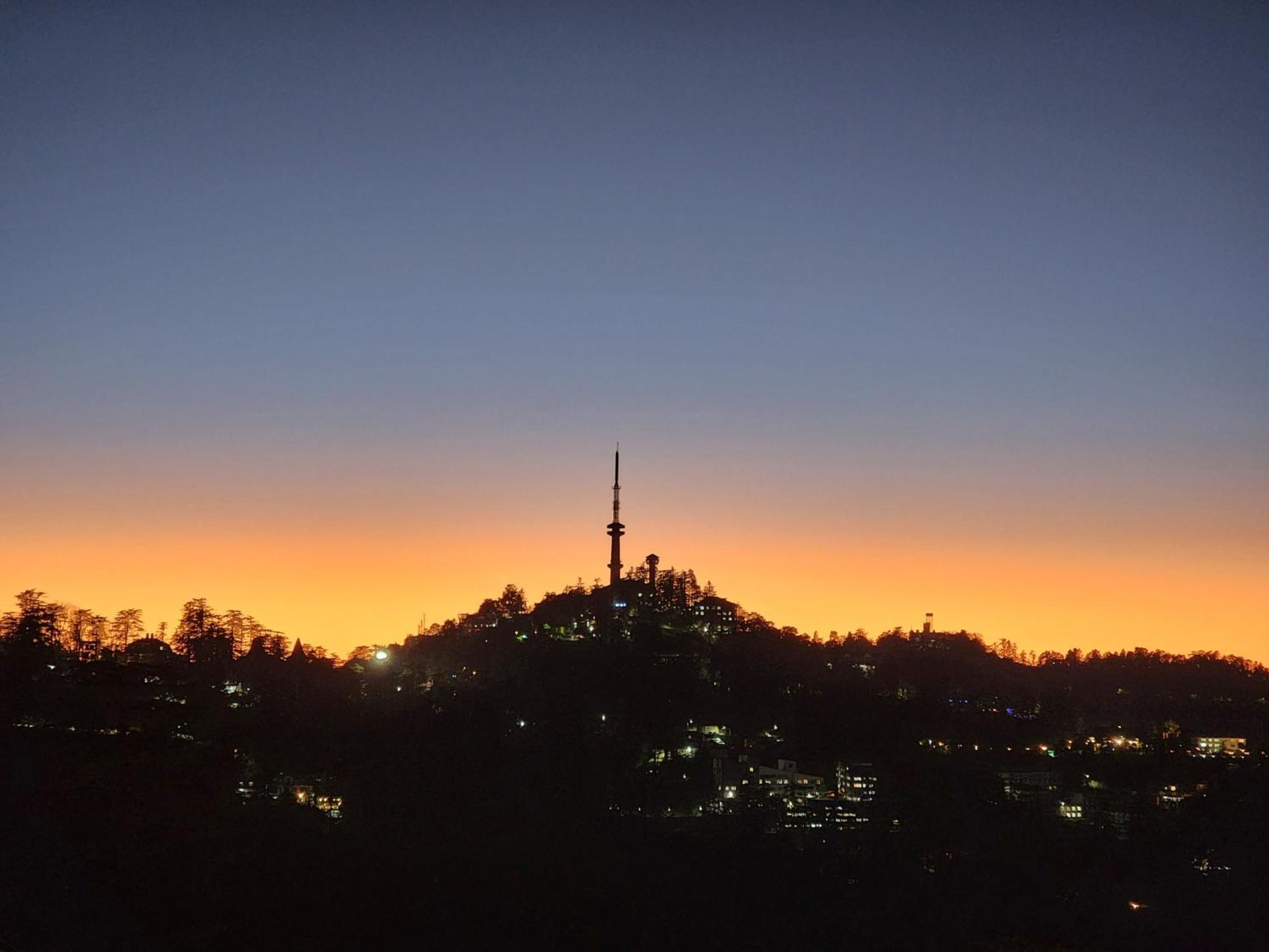 Hotel Pineview ชิมลา ภายนอก รูปภาพ